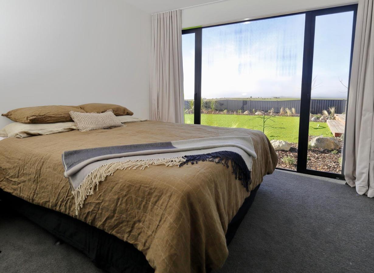 Lake House - Te Anau Holiday Home Eksteriør billede