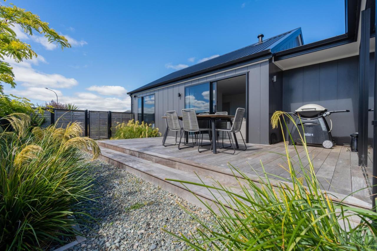 Lake House - Te Anau Holiday Home Eksteriør billede