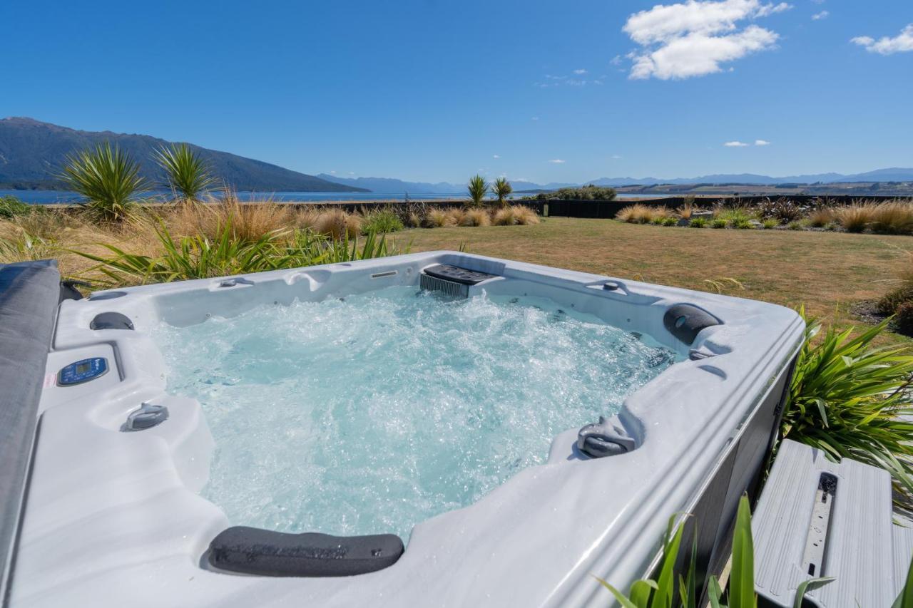 Lake House - Te Anau Holiday Home Eksteriør billede